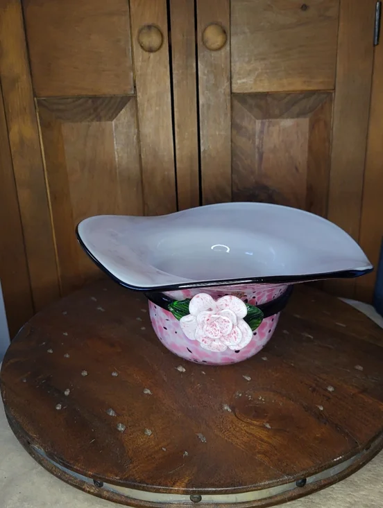 Glass Hat Bowl - Picture 12 of 14